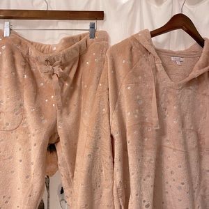 NWOT: Comfy fleece lounge set (M)